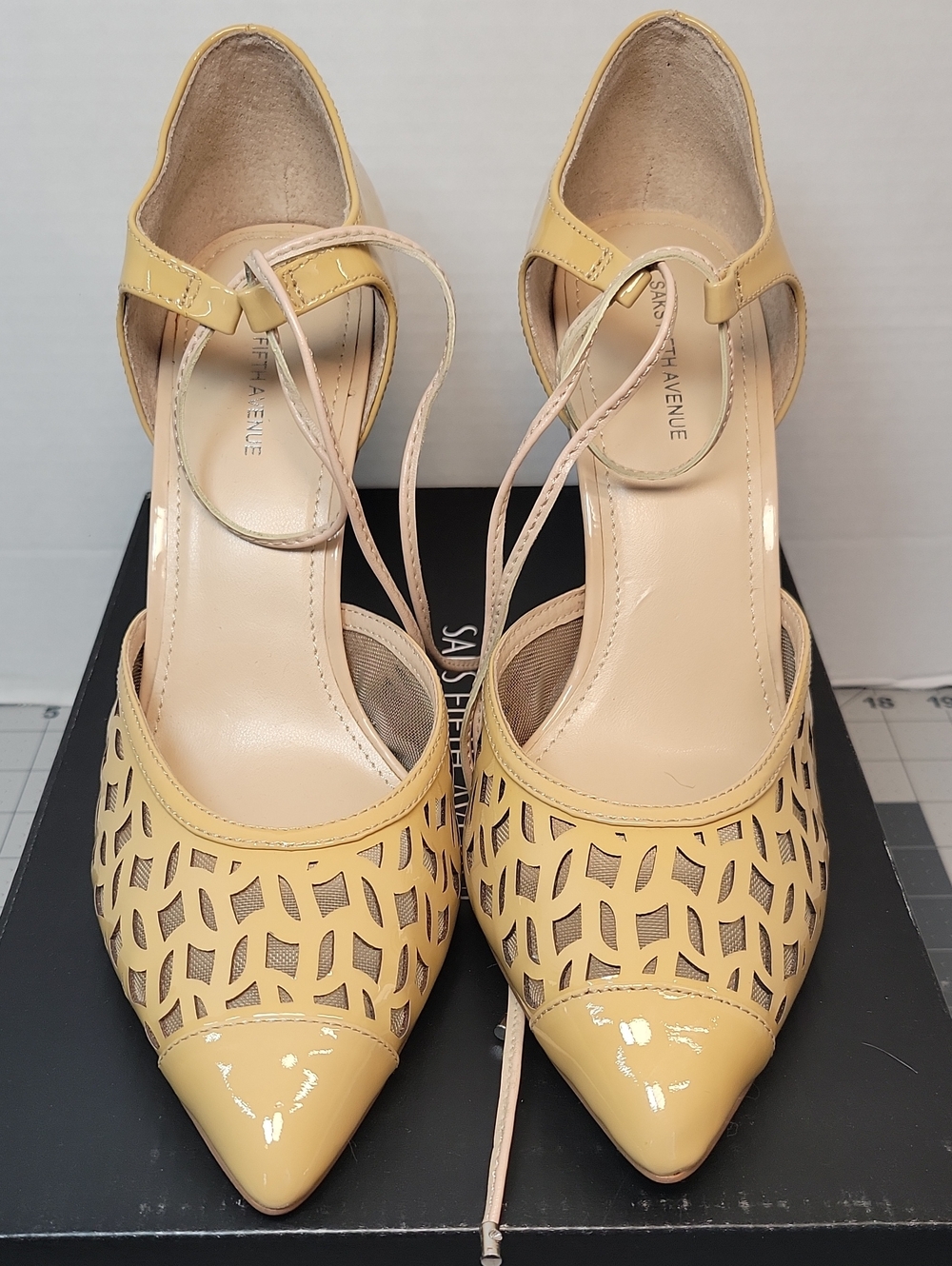 Saks Fifth Ave. Catalina Buff Lace Up Pointed Toe Heels Size 9 with Box